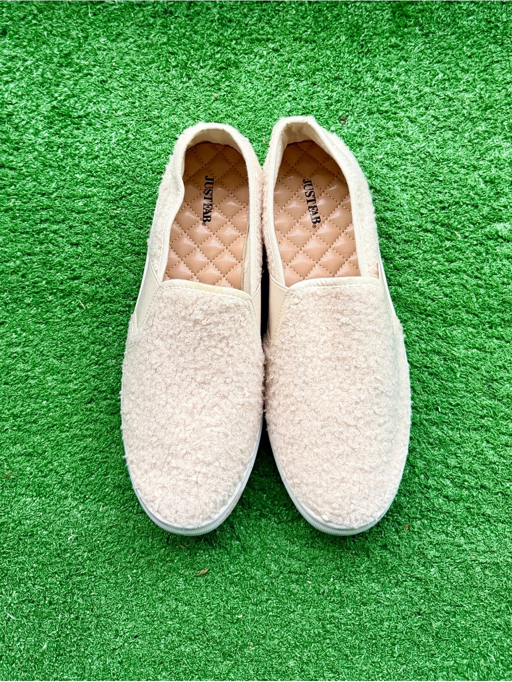JustFab Cream Sherpa / Fleece Slip-On Casual Sneakers Women's US 11